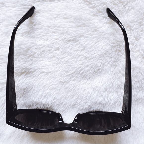 Faye Mirrored Black Cat-Eye Sunglasses - Picture 5 of 15